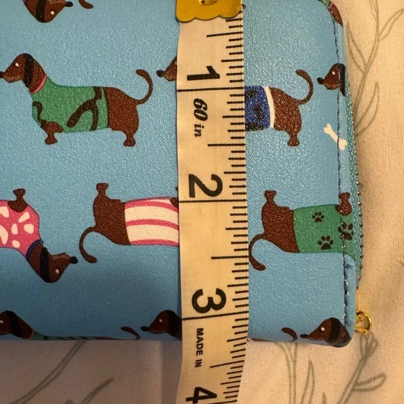 Dachshund Pattern Wallet with Blue Background - Picture 7 of 8